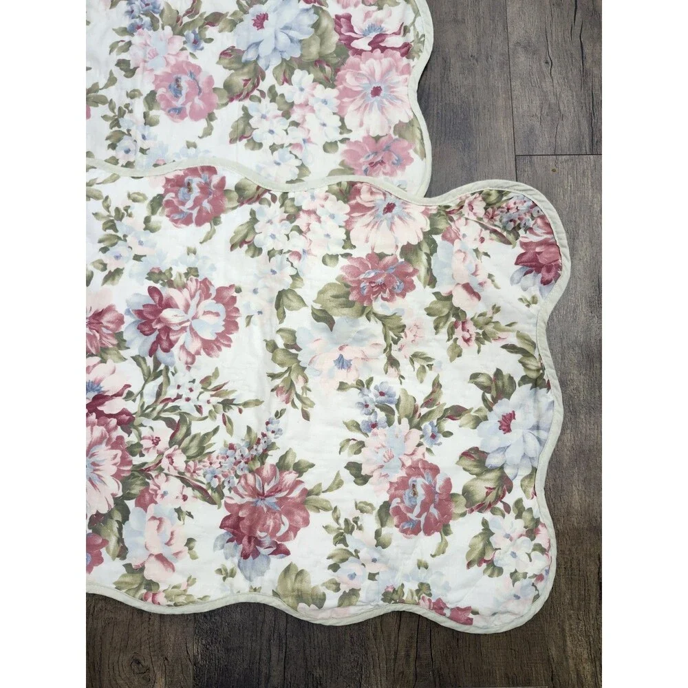 Vtg Shabby Cottagecore Pillow Shams Floral Set of 2